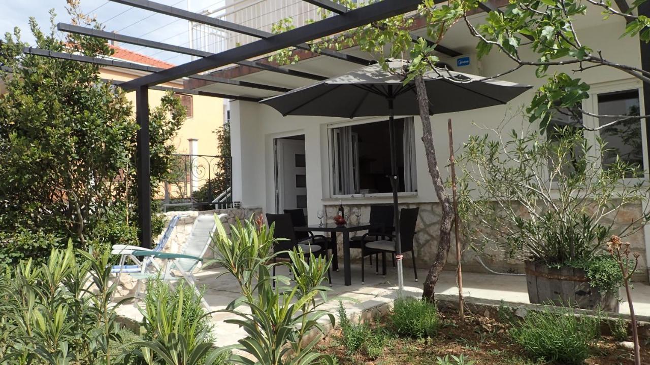 Apartman Vitamare 160 M From The Beach Novi Vinodolski Exteriér fotografie