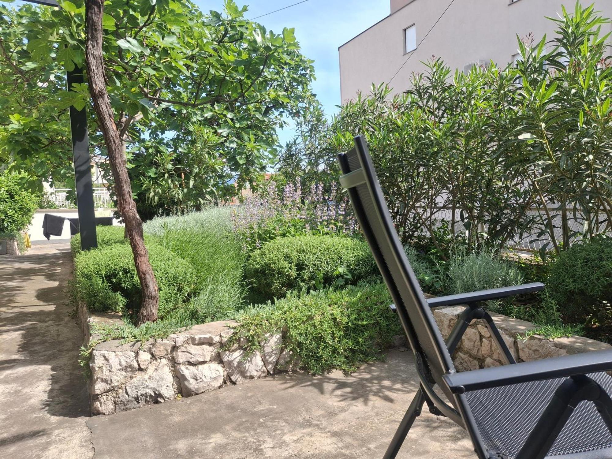 Apartman Vitamare 160 M From The Beach Novi Vinodolski Exteriér fotografie